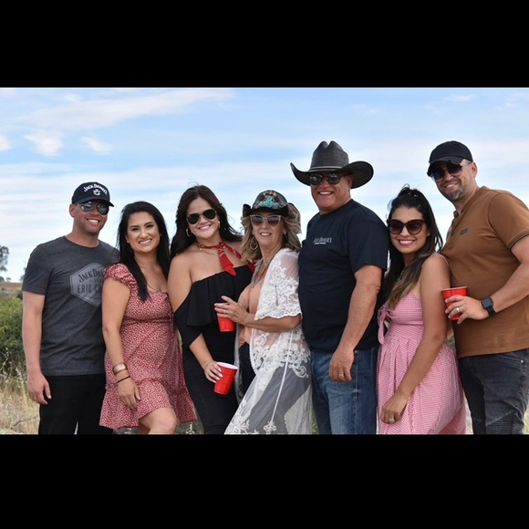 Meet your Posher, Peggy - Picture 2 of 3